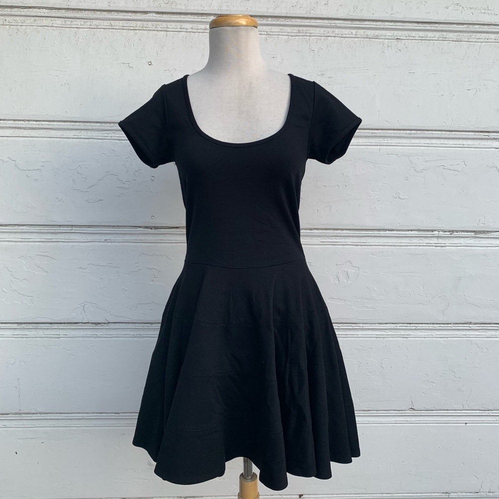 Felicity & Coco Skater Style Black Dress Sz Small